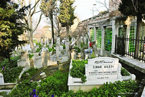 istanbul un en büyük mezarlığı